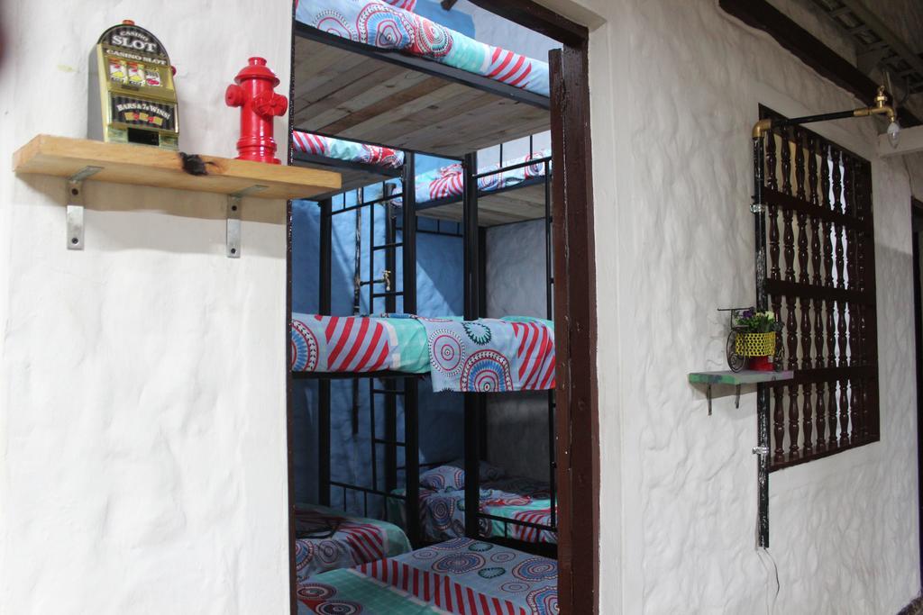 Mila Hostel Medellín Exterior foto